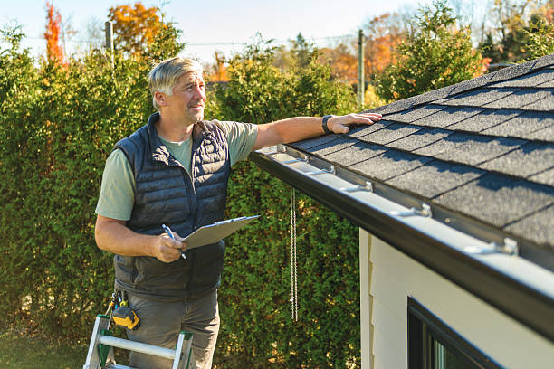 Professional Emergency Roof Repair technician working in Atherton, CA